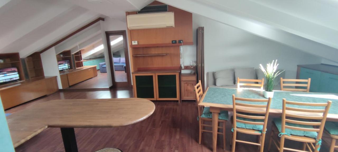 Loft Mansardato Монца Екстер'єр фото